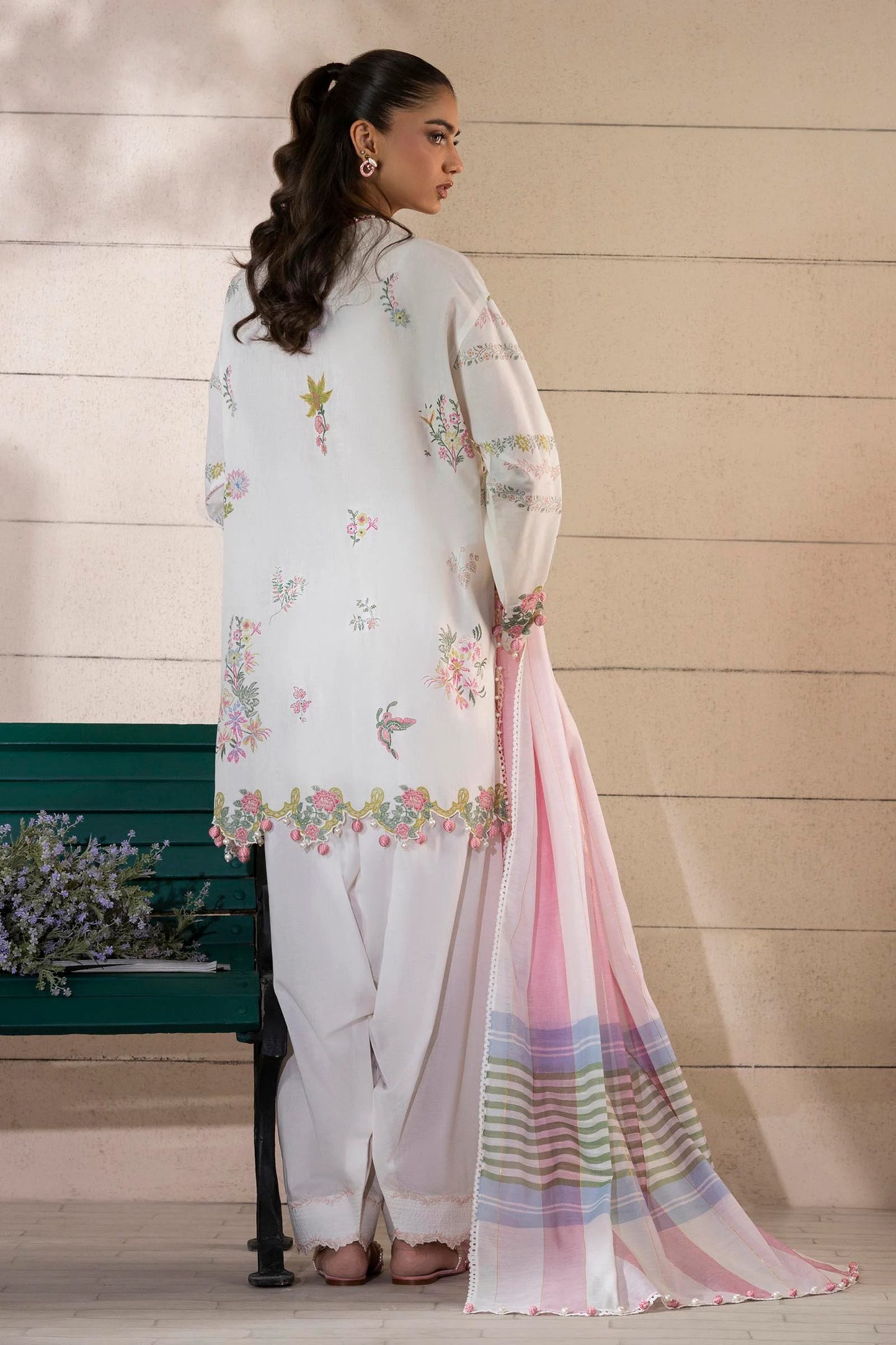 Unstitched 3 Pcs Embroidered Lawn Suit  SSS-101