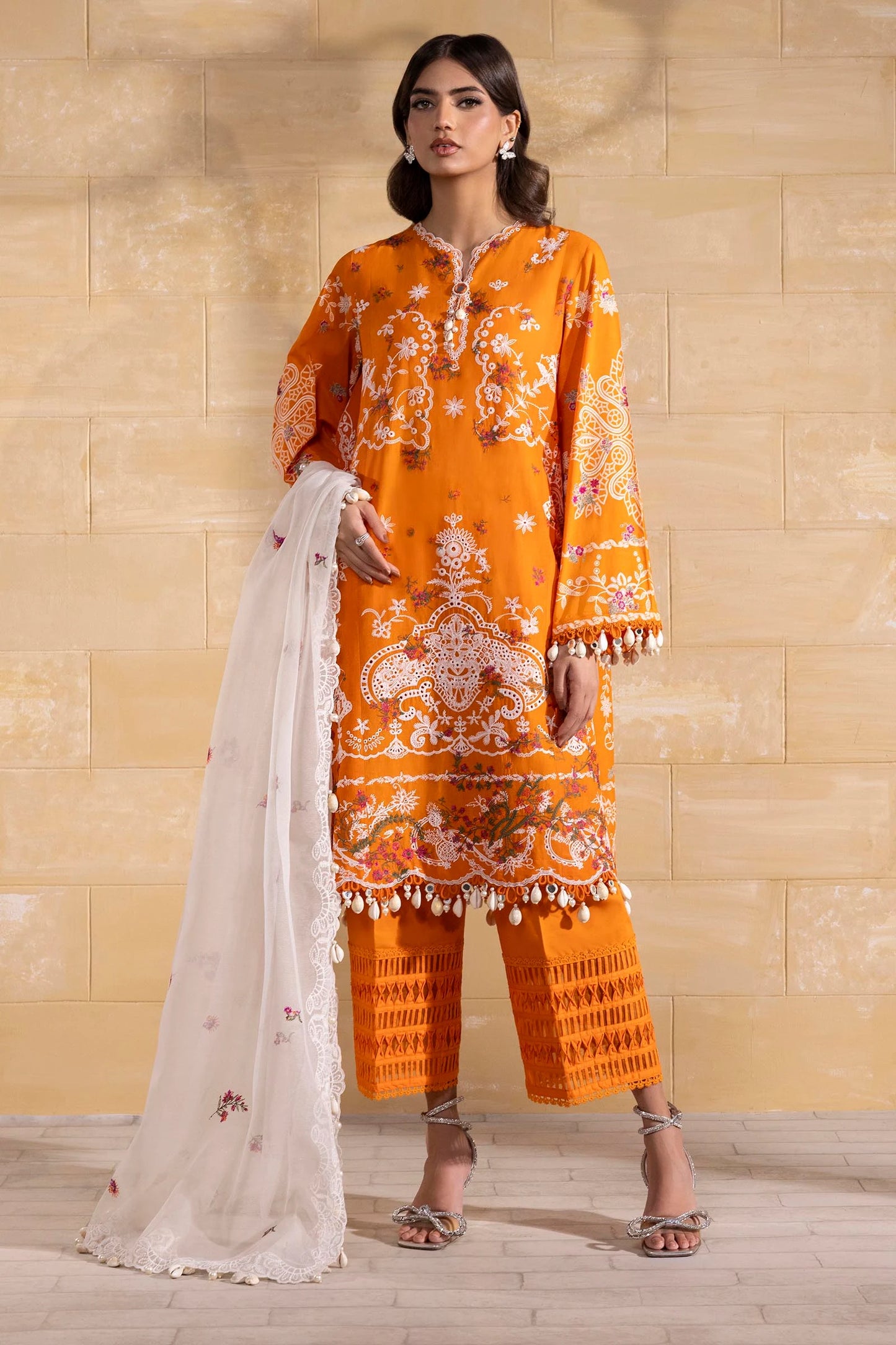 Unstitched 3 Pcs Embroidered Lawn Suit  SSS-108