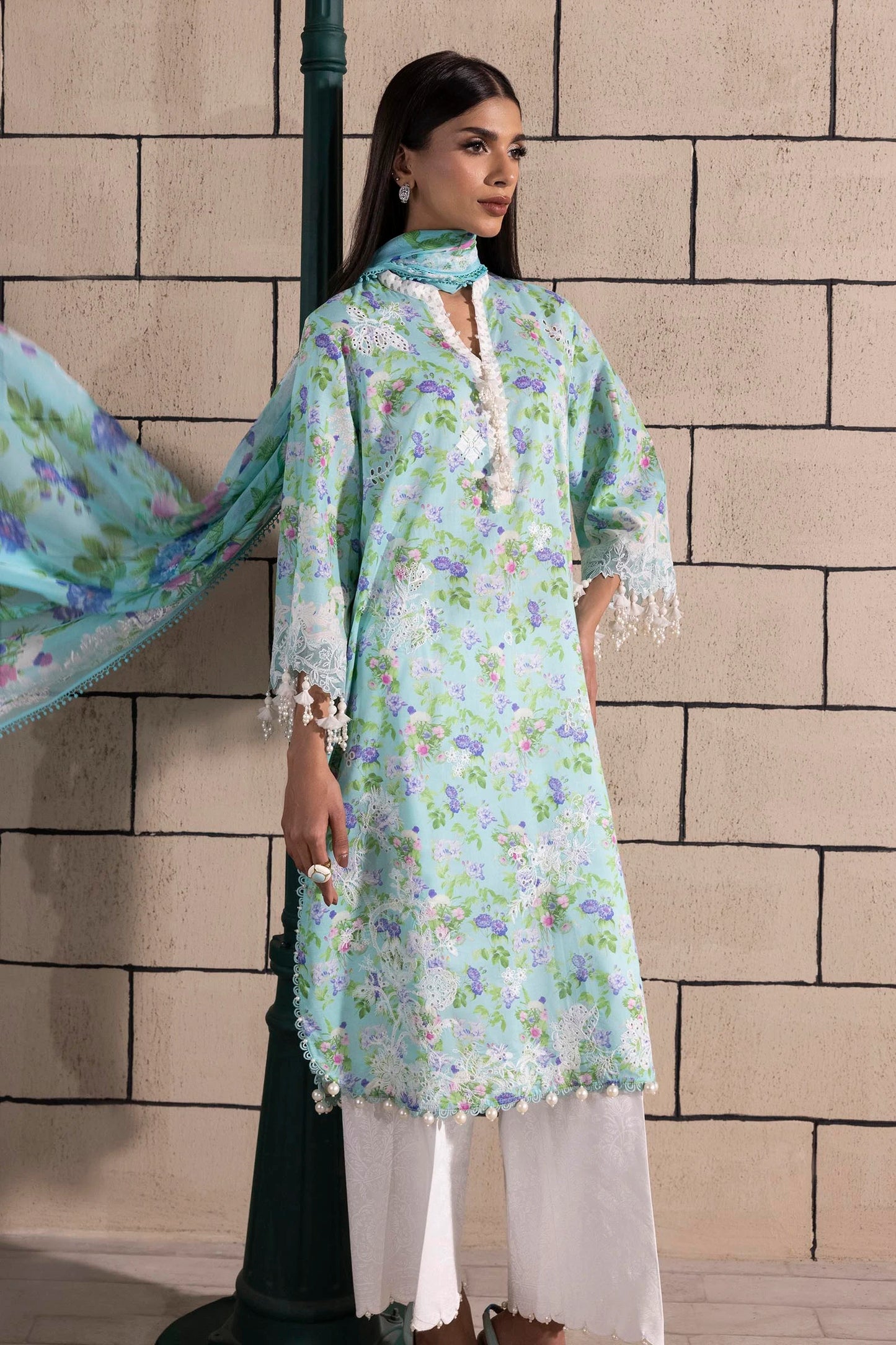 Unstitched 3 Pcs Embroidered Lawn Suit  SSS-114