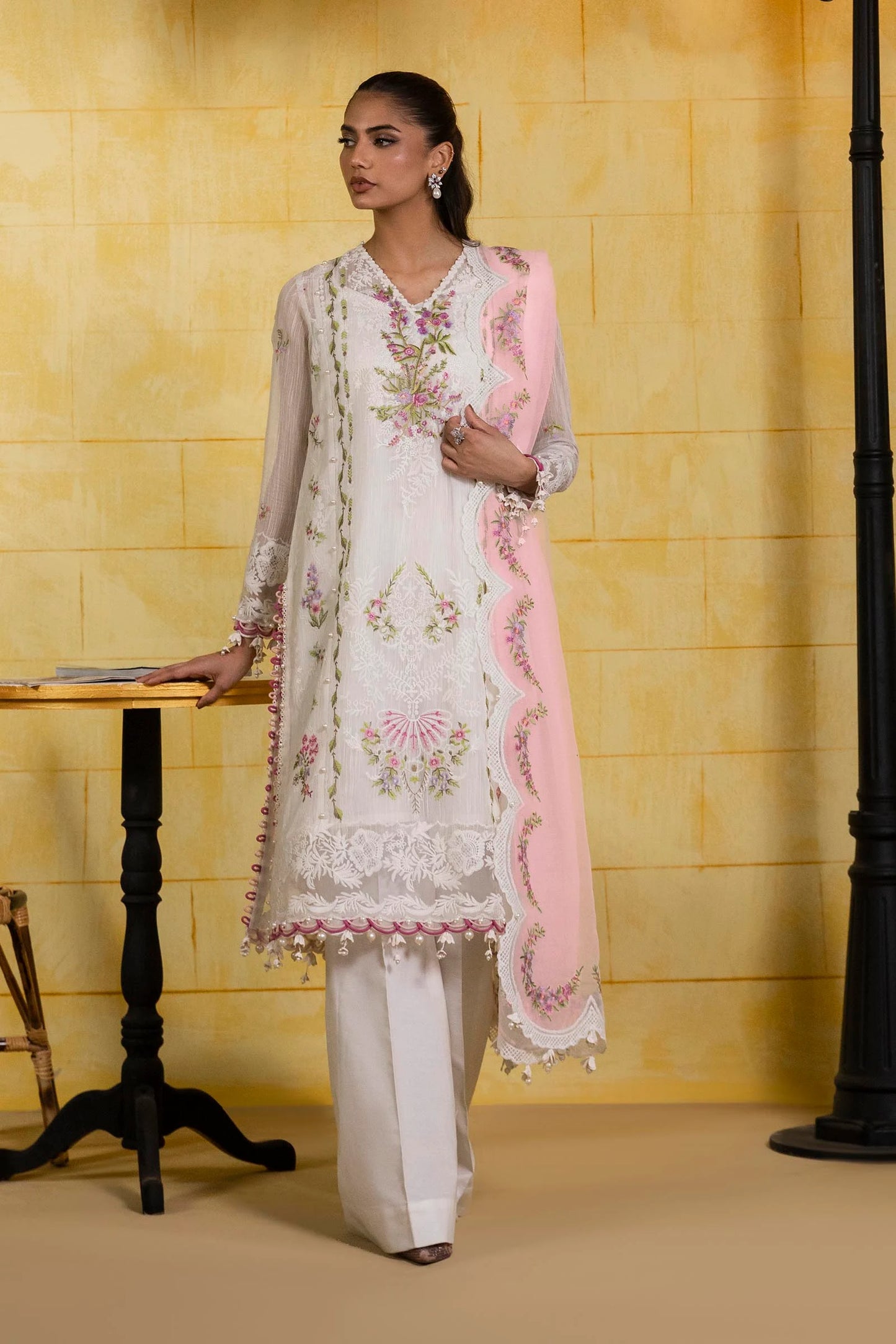 Unstitched 3 Pcs Embroidered Lawn Suit  SSS-117