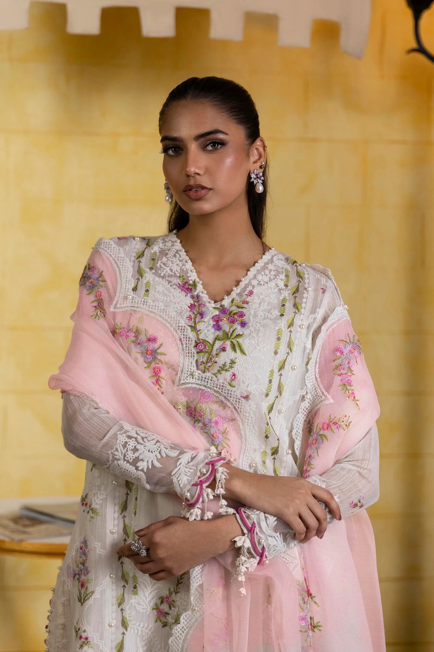 Unstitched 3 Pcs Embroidered Lawn Suit  SSS-117