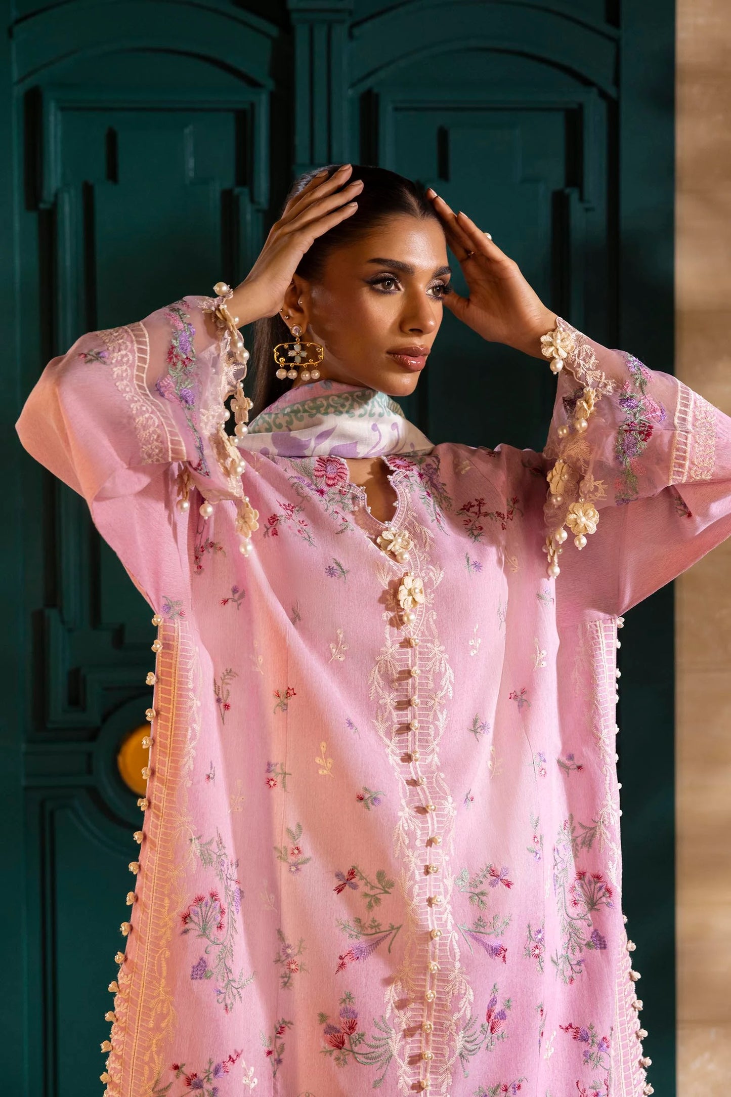 Unstitched 3 Pcs Embroidered Lawn Suit  SSS-120