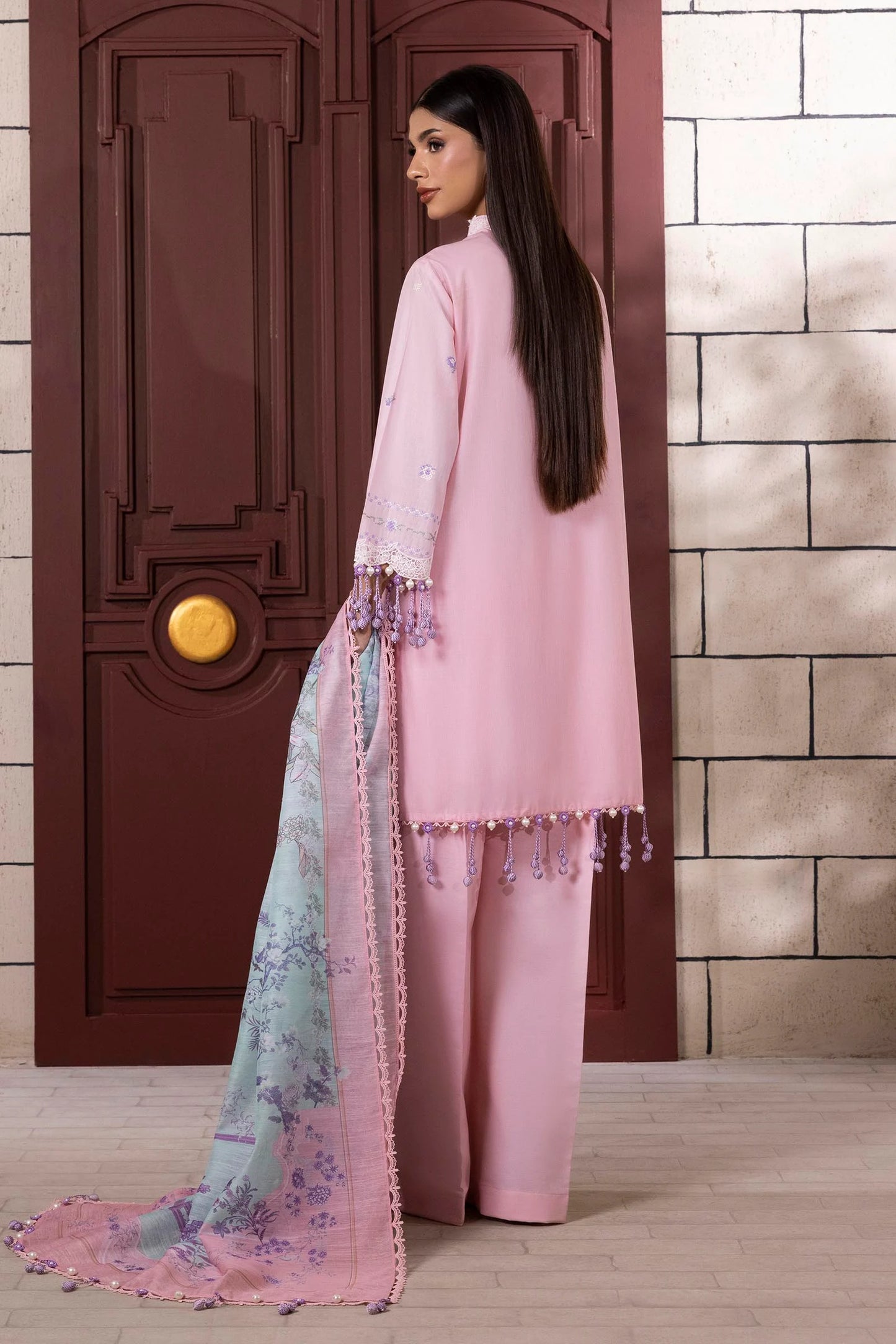 Unstitched 3 Pcs Embroidered Lawn Suit  SSS-123