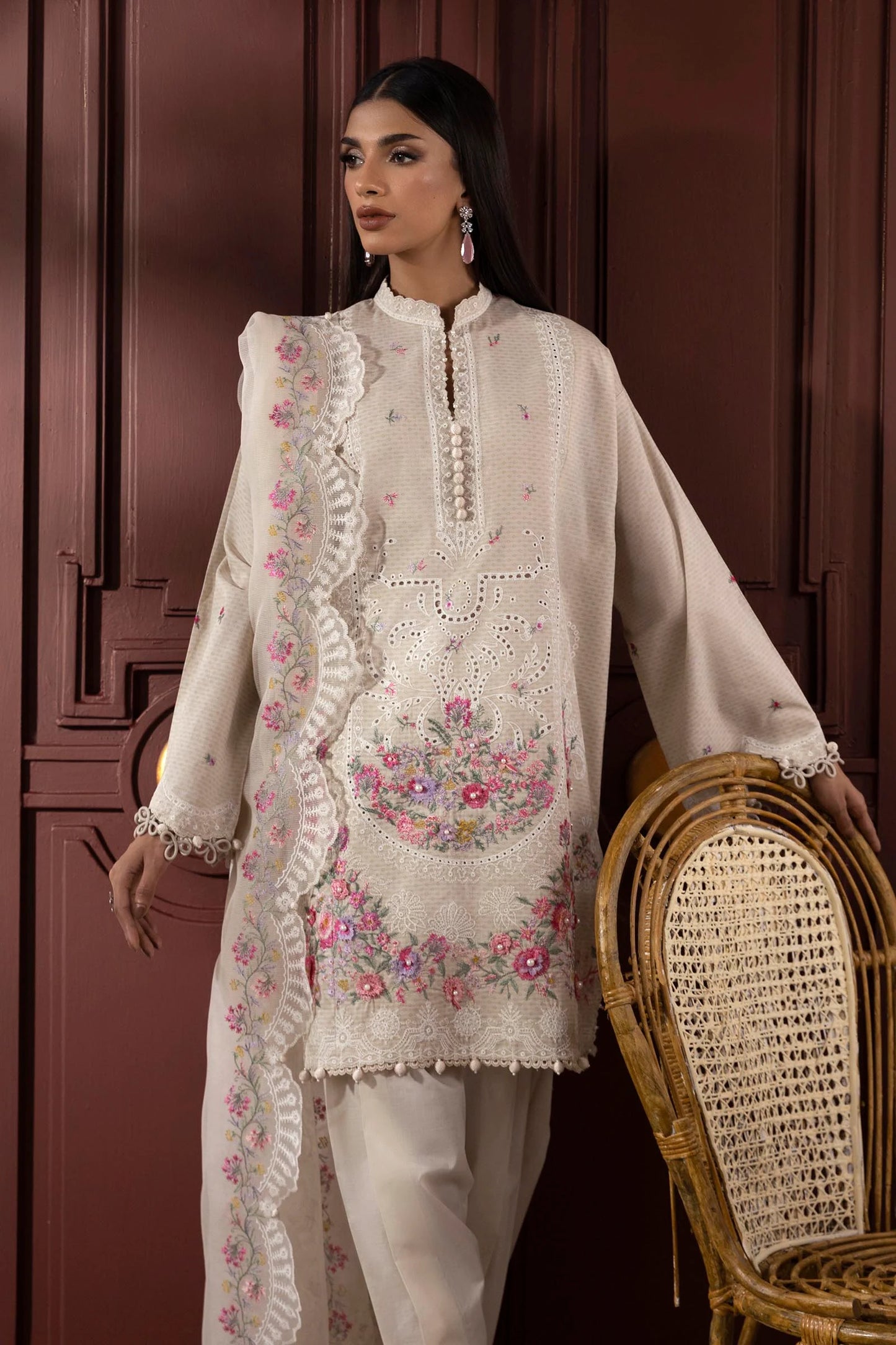 Unstitched 3 Pcs Embroidered Lawn Suit  SSS-126